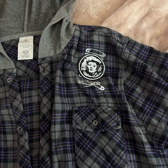 Disneyland resort, haunted mansion, flannel, hatbox, ghost - Picture 5 of 12